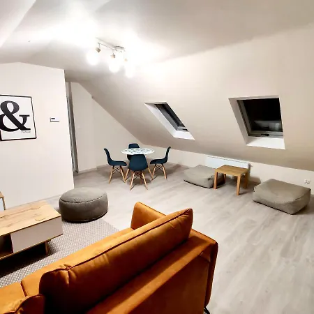 Stronski Apartamento *