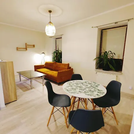 Stronski Apartment